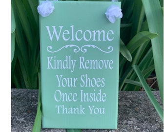 Front Door Decor Welcome Please Remove Shoes Sign Front Door Hanger for Home Decor Handcrafted No Shoes Vertical Wood Vinyl Entrance Signs