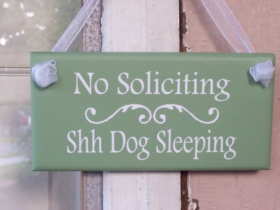 No Soliciting Dogs Sleeping Sign Front Door Wood Vinyl Signage Entry Security Warning Wall Hanging Decorative Dog Owner Gift Home or Office