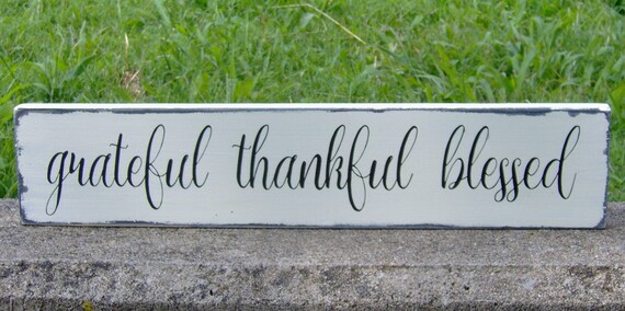 Grateful Thankful Blessed Sign Distressed Rustic Home Decor Wall Hanging Gathering Country Farmhouse Market Shabby Chic Primitive Porch Sign