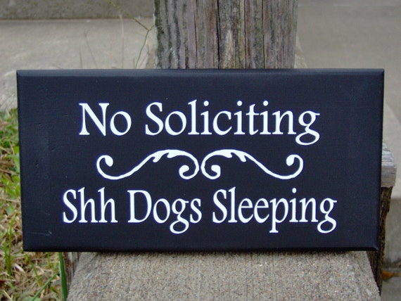 Dog Signs No Soliciting Signs for Dog Owners Wood Vinyl Sign Pet Supplies Yard Sign Porch Sign Outdoor Garden Sign Dog Lover Gifts Dog Sign