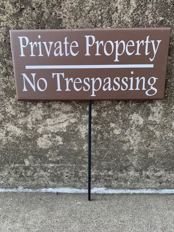 Lawn Yard Stake Private Property Sign No Trespassing Wooden Lawn Signs for Homes or Business Front Yard Landscape Decor for Privacy on Stake