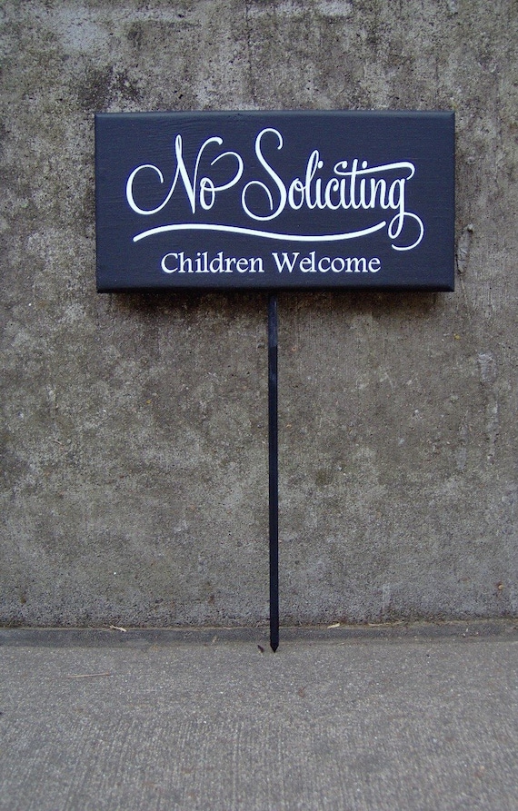 No Soliciting Retro Design Children Welcome Wood Vinyl Stake Sign Outdoor Plaque Front Entry Door Decor Garden Sign Office Signs Home Decor