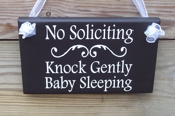 Signs No Soliciting Knock Gently Baby Sleeping for Front Door Hanger Baby Shower Gift Idea for New Mom Porch Accent Wood Vinyl Sign Decor