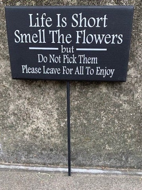 Flower Garden Yard Sign Do Not Pick Flowers Decorative Signage for Flowerbed Home or Business Landscape Gift for Gardener Plaque House Decor