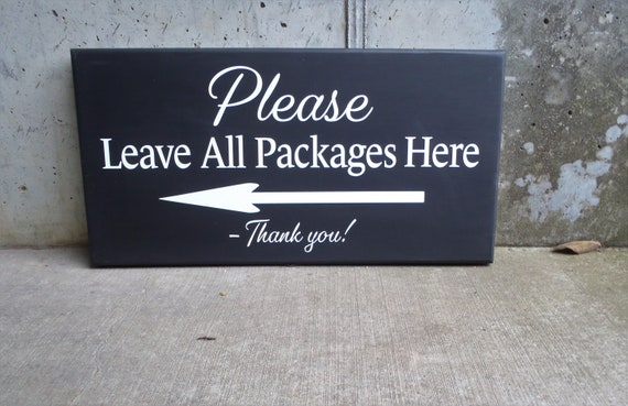 Please Leave Packages Here with Arrow Wood Vinyl Front Door Hanger Sign for Front Porch Entryway Outdoor Driver Directional with Arrow Sign