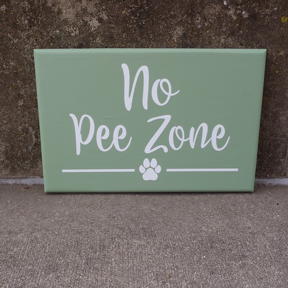 No Pee Zone Outdoor Wood Vinyl Sign Front Yard Sign Pet Signs For Home Humorous Dog Signs Decoration No Peeping Dog Signage Paw Print Design