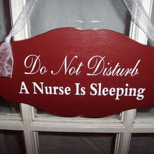 Do Not Disturb A Nurse Is Sleeping Wood Vinyl Sign Primitive Country Red Scalloped Design Style Door Wall Hang Quiet Please Night Worker image 2