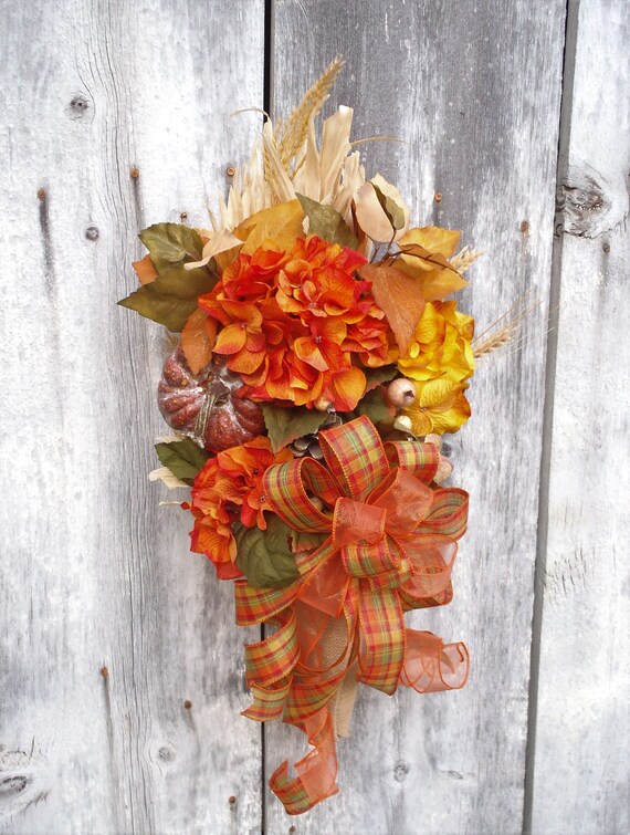 Fall Swag for Front Door Floral Wreath Bouquet Hanger Fall Flower Arrangement Autumn Decor For Wall Or Door Entryway Holiday Festive Decor