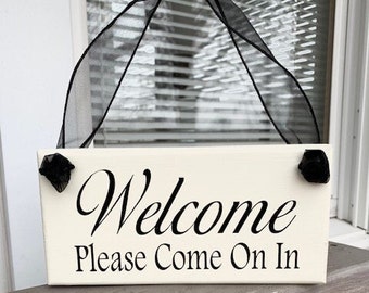 Please Come On In Sign For Front Door Porch Decoration for the Home or Business Gifts for Anyone Welcome Hanging Signs Wood Vinyl Plaques