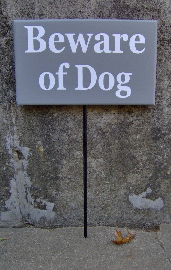 Dog Sign On Stake for Pet Owners Wood Vinyl Decor for the Yard Outdoor Pet Supplies for Dog Lover and Homeowners for all Dog Breeds Custom