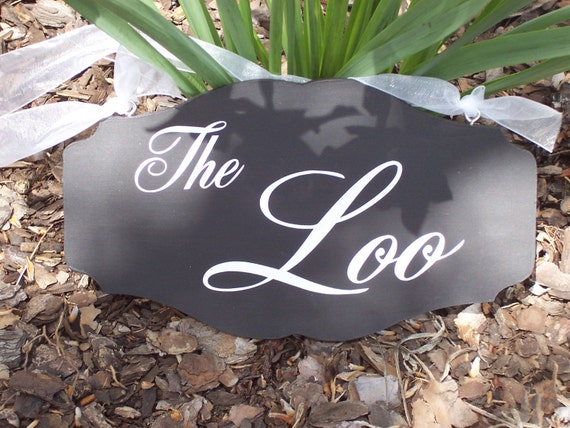Bathroom The Loo Sign Door Hanger for Restrooms and Powder Room Washroom Interior New Home Decor Plaques Gift or Wall Hanging Toilet Sign
