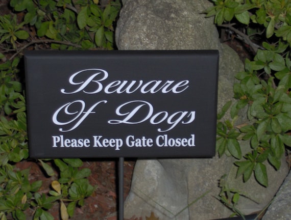 Beware of Dogs Sign Please Keep Gate Closed Wood Vinyl Outdoor Yard Stake Sign Dog Lover Signs For Home Pet Supplies Garden Gate Fence Sign