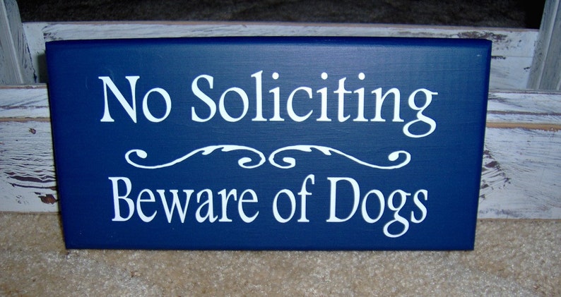 No Soliciting Beware Of Dogs Sign for Home Wood Vinyl Signage for Pet Owners Front Door Porch Entry Decor Outdoor Home Owner Decorations Art NavyBlue w/White Let