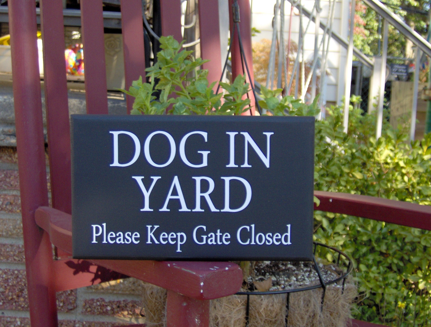 Dog in Yard Keep Gate Closed Sign Plaque 7 Sizes 30 Colours Outdoor UV Rated 