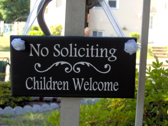 No Soliciting Children Welcome Wood Vinyl Front Door Sign Entryway Porch Wall Plaque Wreath Attachment Signage for Doorway No Solicit Signs