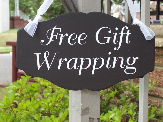 Retail Shop Signs Free Gift Wrapping Wood Vinyl Gift Shop Boutique Gift Wrapping Promotional Wall Hanging Signage for Everyday or Holiday
