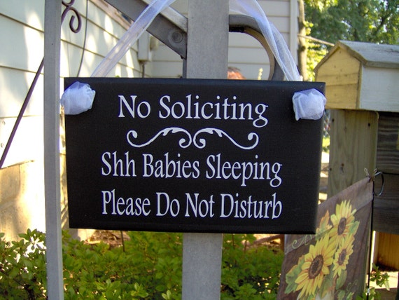 No Soliciting Babies Sleeping Please Do Not Disturb Wood Vinyl Sign Mom Gift Mothers To Be Everyday Door Hanger Unique Baby Shower Gift Art