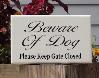 Beware Dog Please Keep Gate Closed Wood Sign Vinyl Pet Signs For Home Outdoor Gate Sign Personalized Dog Door Decor Pet Accessories Yard Art