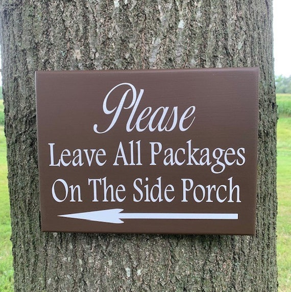 Delivery Sign with Arrow Outdoor Entrance Wall Hanging Decor or Yard Art Decorative Exterior Lawn Yard Signs Customer House or Business