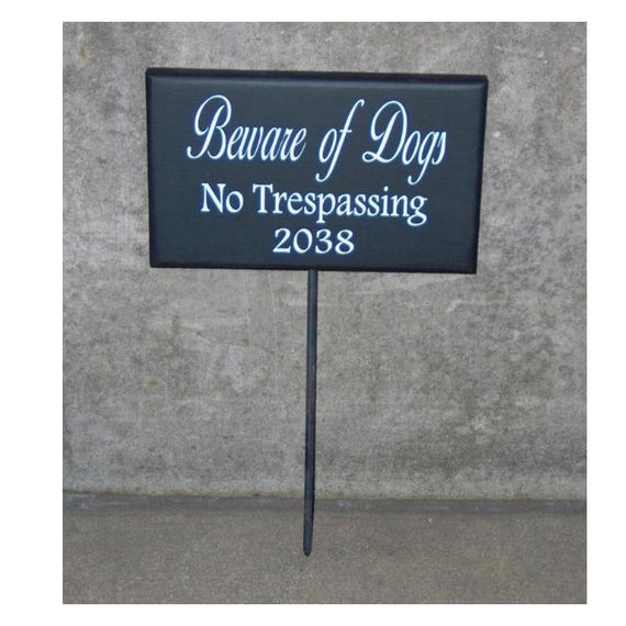 Dog Warning Sign with Custom House Number for Home or Office Entryway No Trespassing Signs Garden or Porch Decor Dogs Wooden Vinyl Plaque