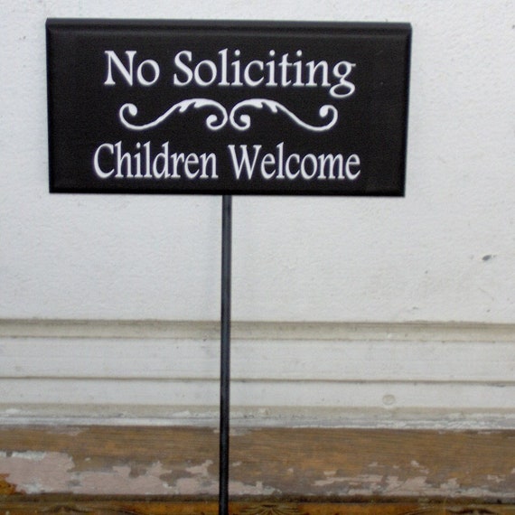 No Soliciting Yard Sign Children Kids Welcome Home Decor Stake Signage for Lawn Customer Front Yard Decor for Home Entry Wood Vinyl Signs