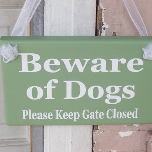 Dog Signage Beware of Dogs Please Keep Closed Wood Vinyl Sign for Backyard Gate or Fence for Dog Owners Security Caution Dog Yard Sign House