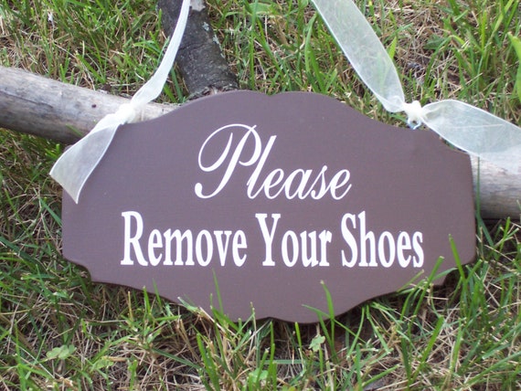 Door Decor Please Remove Your Shoes Wood Vinyl Sign Perfect for Mud Room Or Any Home Entry Door or Porch Wall Sign Color Options Available