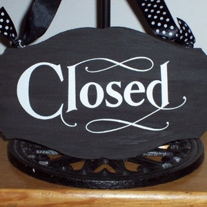 Open Closed Wood Vinyl Two Sided Sign Custom Office Supply Office Signs Business Signs Door Hanger Store Signs Spa Massage Salon Window Sign imagem 4