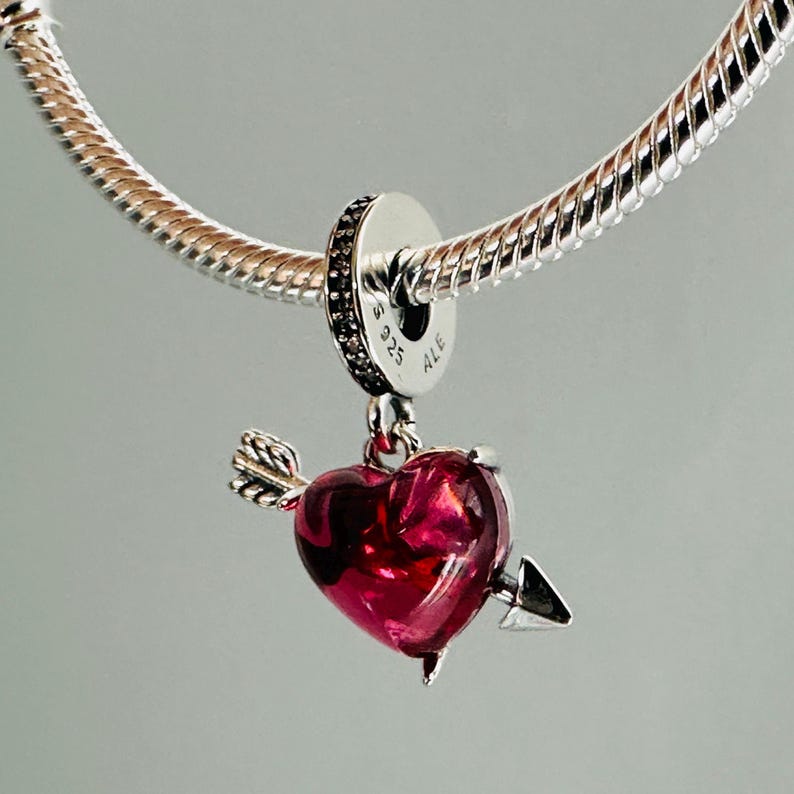 Red Heart & Arrow Murano Glass Dangle Charm 793085C01 for Pandora ...