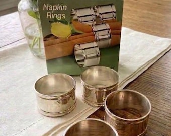 Vintage Wm. A. Rogers Silver-Plated Napkin Rings, Set of Four, Ribbed Edge Design