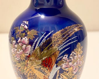 Jarrón miniatura de porcelana japonesa antigua