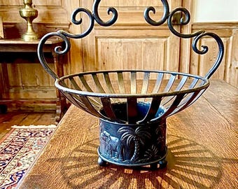 Cesta de hierro forjado con motivo decorativo de elefante de estilo vintage