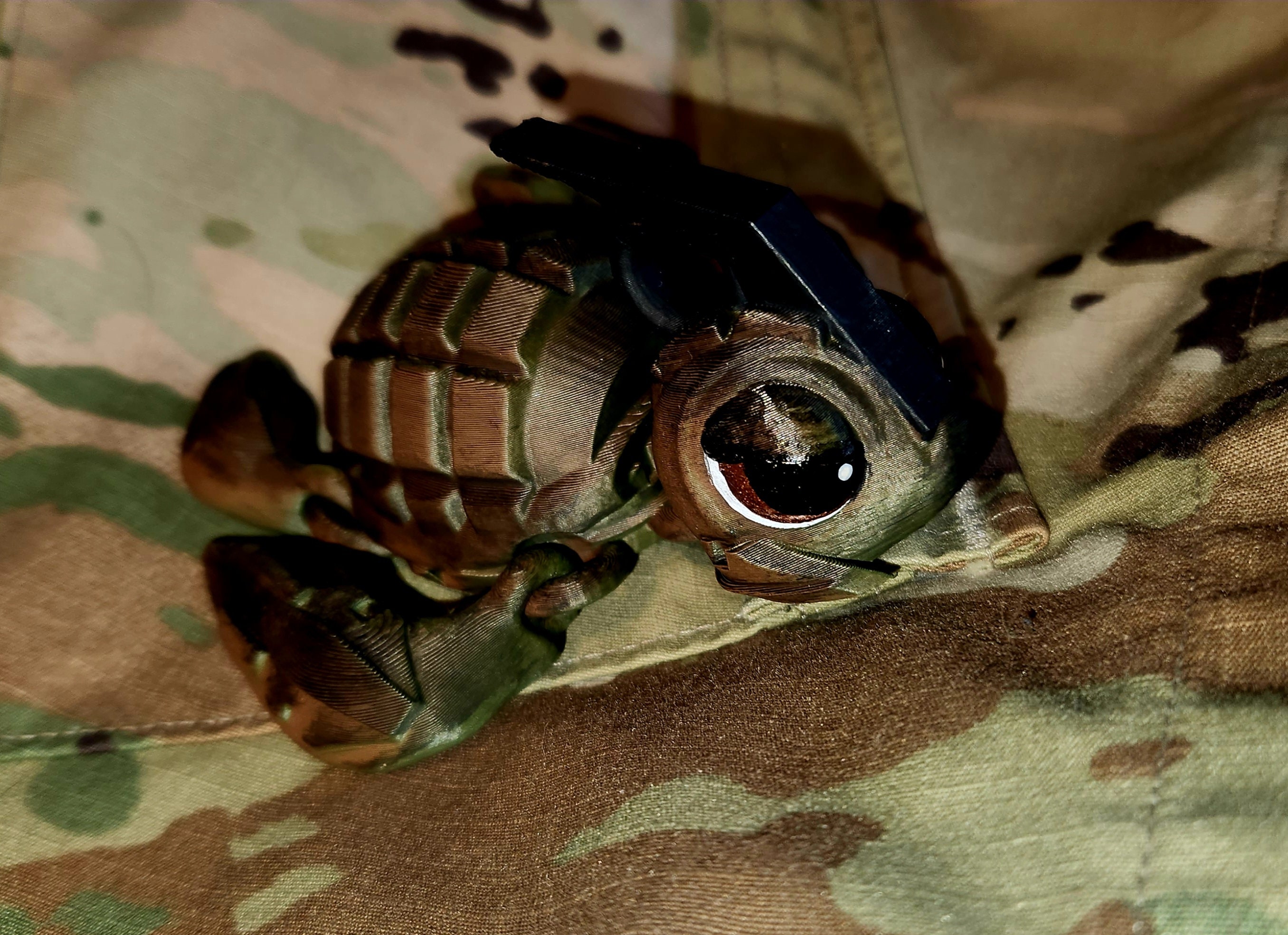 Grenade sea turtle handpainted