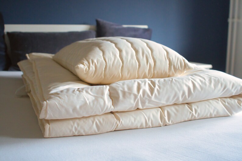 Schafwollbettdecke, Bettdecke aus Schafwolle, Bettdecke aus regionaler Wolle, Bettdecke aus norddeutscher Wolle Bild 1