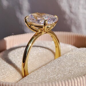 Anillo de compromiso ovalado de 2-3 quilates, anillo de viaje de oro, conjunto único de anillo de promesa de plata, anillo de boda, anillo solitario con diamante simulado, regalo para ella imagen 9