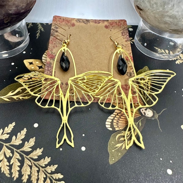 Gorgeous Luna Moth dangle earrings with beautiful faceted teardrop bead!