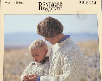 Libro de patrones Bendigo Woolen Mills Collection of Arans PB 8124