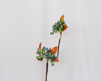 Artificial Berry Branch with Autumn Foliage, Rustic Cluster Stem for Fall Décor, Harvest Floral Arrangement, Fall Leafy Berry Spray