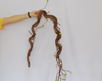Artificial Twisted Vine with Green Leaves, Thick Rattan with Young Leaves, Rustic Faux Vine for Wall Floral Decor, Jungle-Themed Decoration