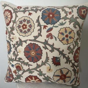 Pottery Barn Penelope Throw Pillow 22x22 Handcrafted Embroidered Floral