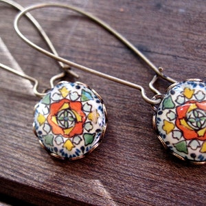 Southwestern jewelry, Mexican Talavera ceramic tile design cabochon, long dangle earrings, Mexican jewelry, Mexican tile jewelry, travel