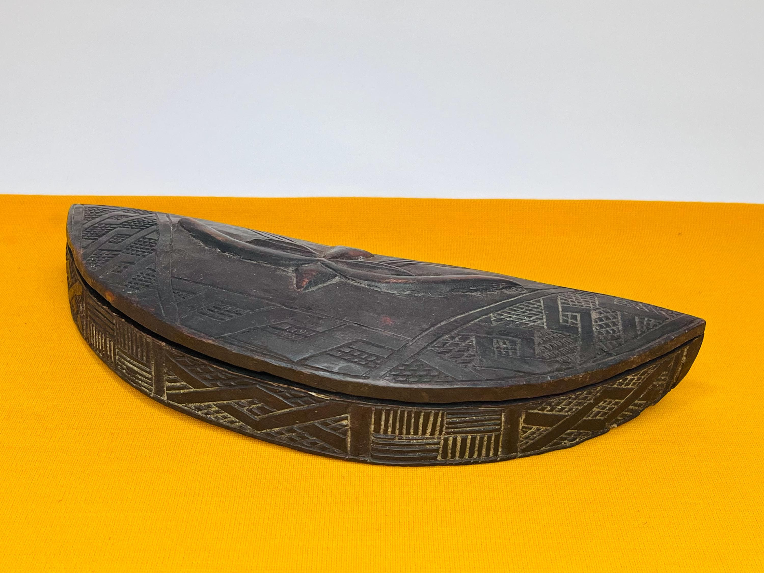Kuba Tukula Powder Box: Carved Wood Vessel, Congo Art - Etsy