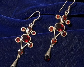 Vintage 925 Sterling Silver & Garnet drop earrings