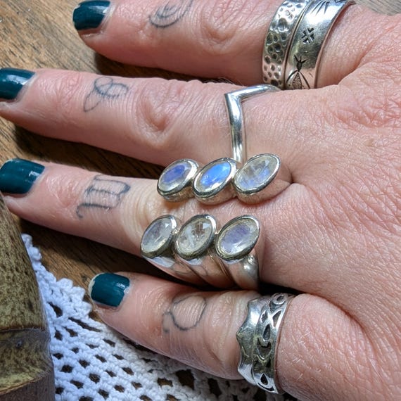 Rainbow Moonstone solid Sterling Silver statement… - image 1