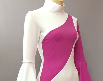 Pink or Black and White Mod Retro Go Go-Go, Two Tone Mini Dress, Minimalist, 60s early 70s party dresses with Long Bell Sleeves