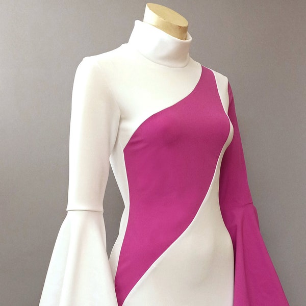 Pink or Black and White Mod Retro Go Go-Go, Two Tone Mini Dress, Minimalist, 60s early 70s party dresses with Long Bell Sleeves
