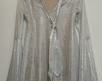 Vestido plateado de los años 70 con mangas acampanadas, minivestido brillante con lazo, corte bajo, estilo disco, para fiesta, malla transparente, tallas XS-XL, largo personalizado, talla alta pequeña.