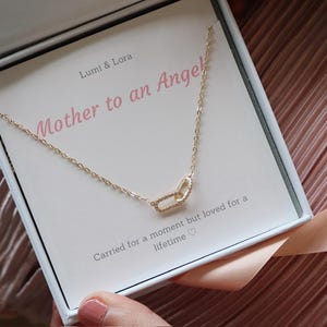 天使のネックレスを持つ母、流産の追悼ギフト、彼女への心のこもったギフト、心からの弔意と乳児の喪失へのお悔やみのギフト