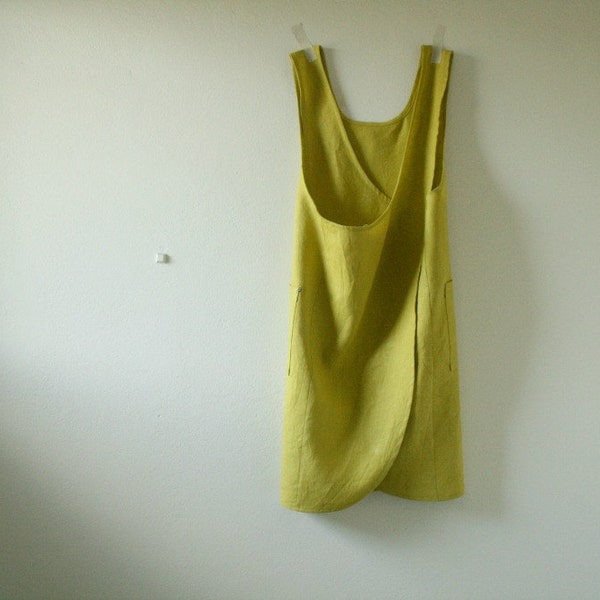 LINEN APRON DRESS / women / pinafore / linen dress / linen clothing / criss cross / cafe apron / artist / uniform / australia / pamelatang