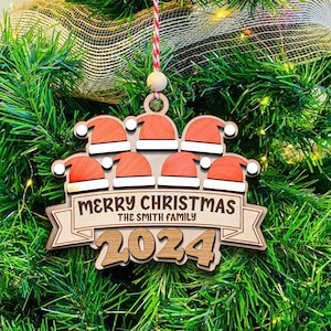 2025 Familie Weihnachtsmütze Ornament, Weihnachtsverzierung Laser geschnitten Datei, personalisierte Familienname svg